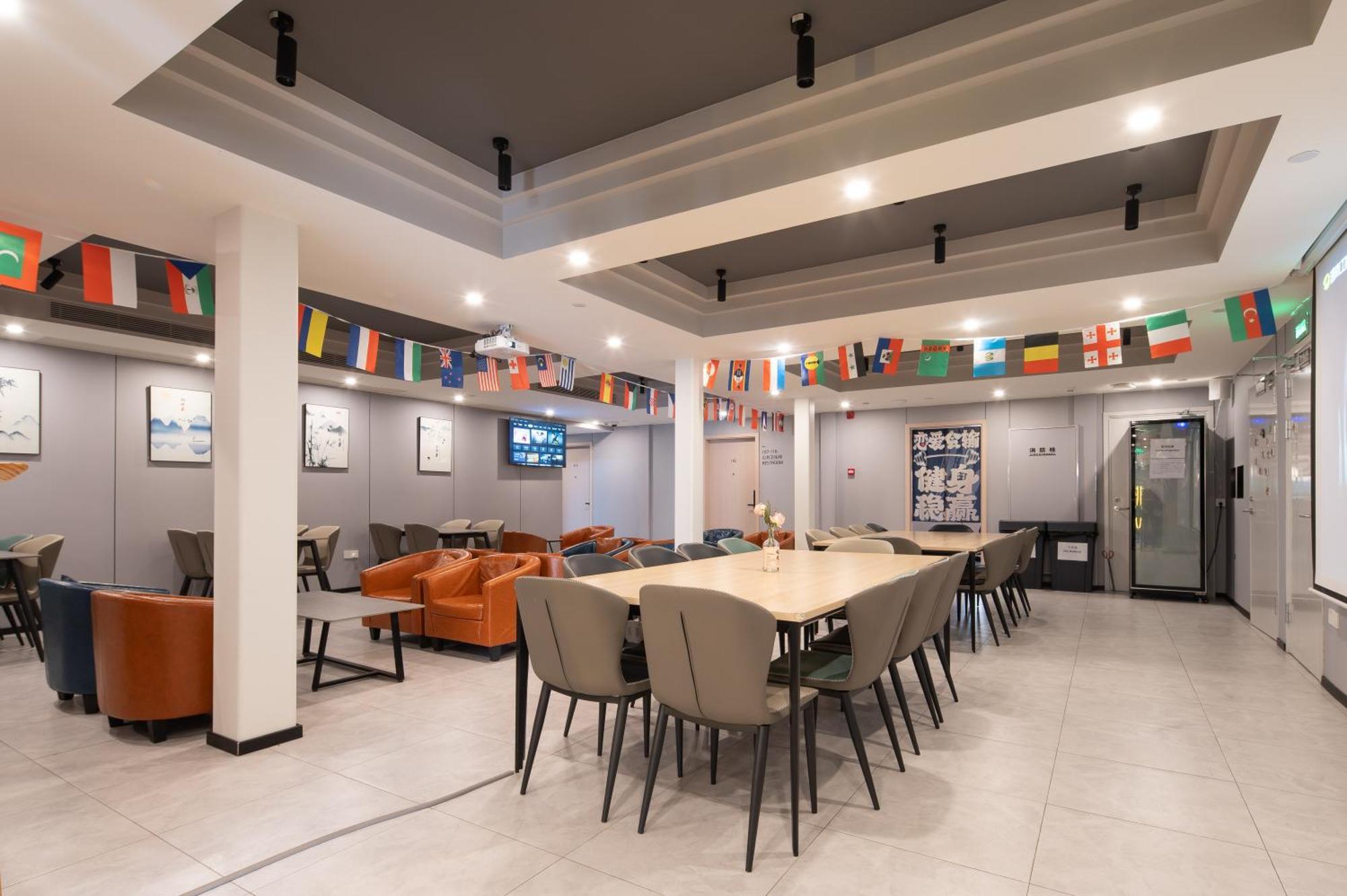Dayin International Youth Hostel -Near People'S Square & Old Town -Social Area -Bar -Cafe -Gym -Free Laundry Luggage Storage -24H Front Desk -English Service Xangai Exterior foto